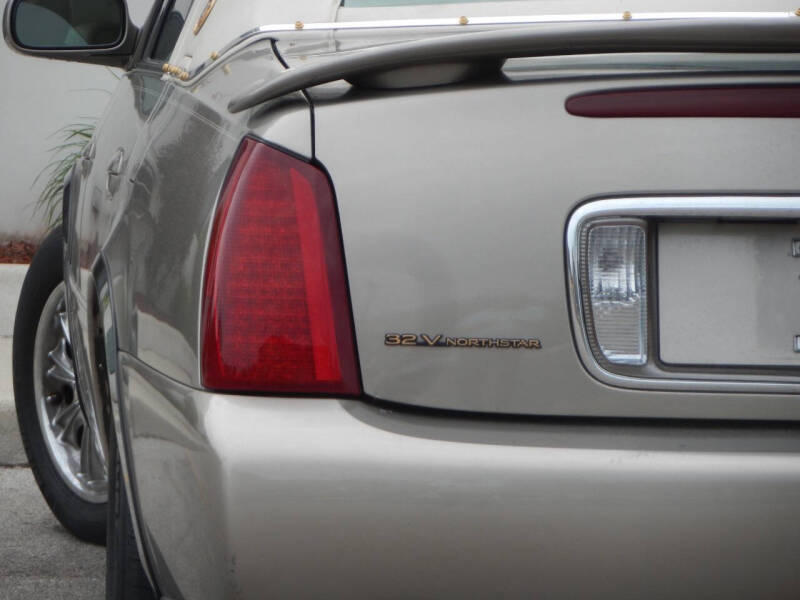2002 Cadillac DeVille