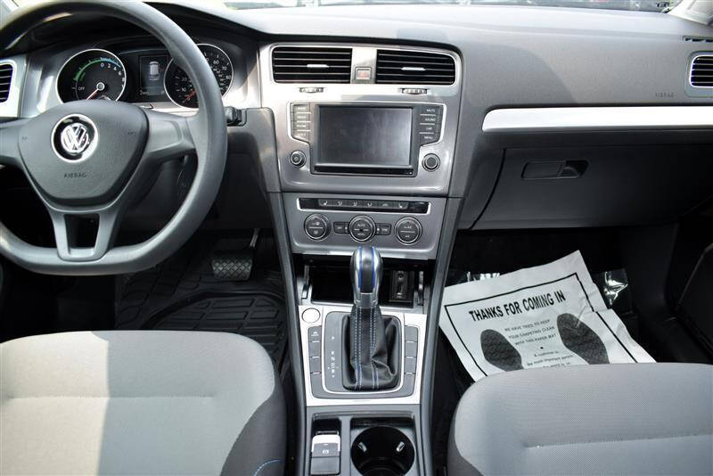 2016 Volkswagen e-Golf SE