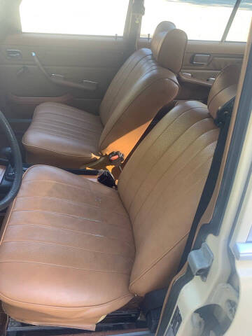 1976 Mercedes-Benz 240-Class