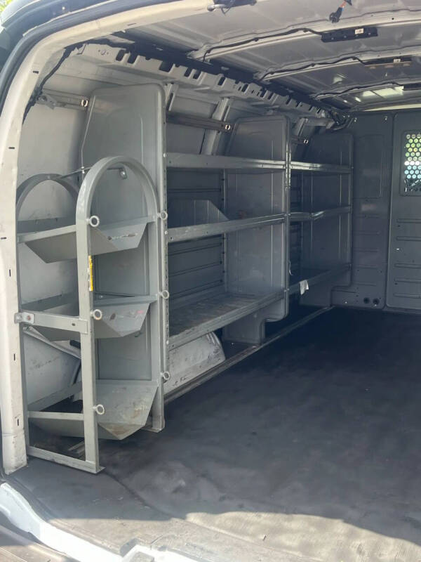 2017 Chevrolet Express 2500