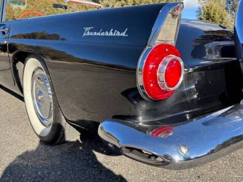 1956 Ford Thunderbird