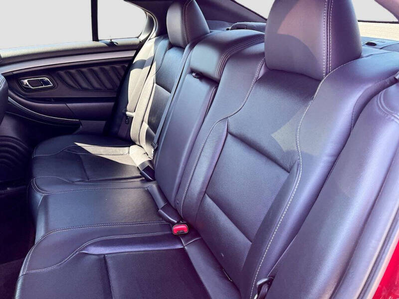 2018 Ford Taurus SEL