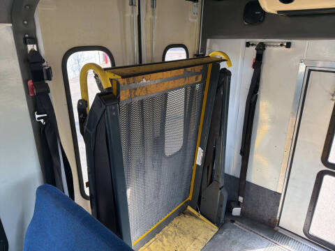 2012 Ford E-Series E-450 SD