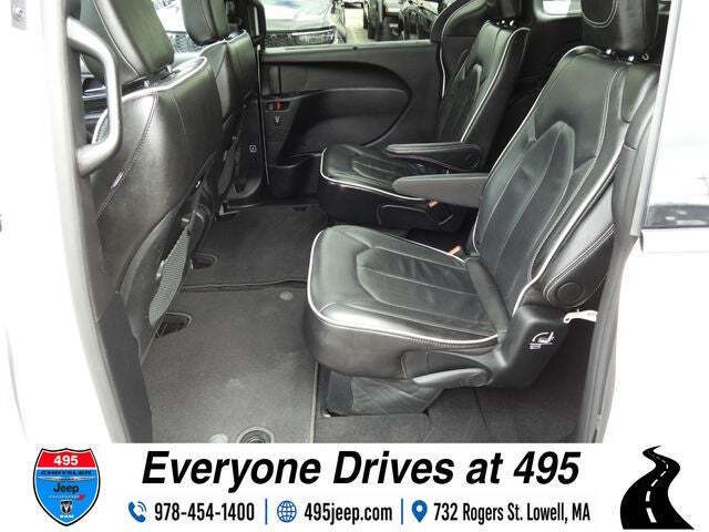 2025 Chrysler Pacifica Limited
