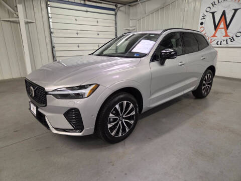 2025 Volvo XC60 B5 Plus Dark Theme