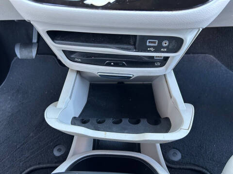 2017 Chrysler Pacifica Touring-L Plus