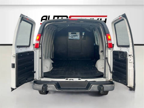 2024 GMC Savana 2500