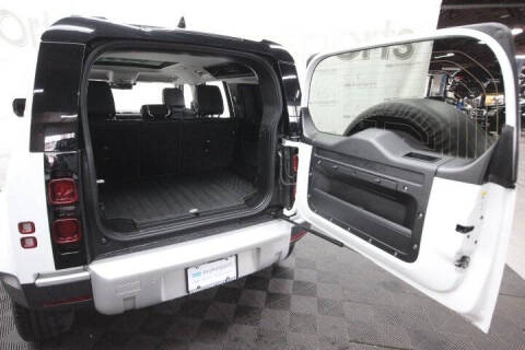 2020 Land Rover Defender 110 SE