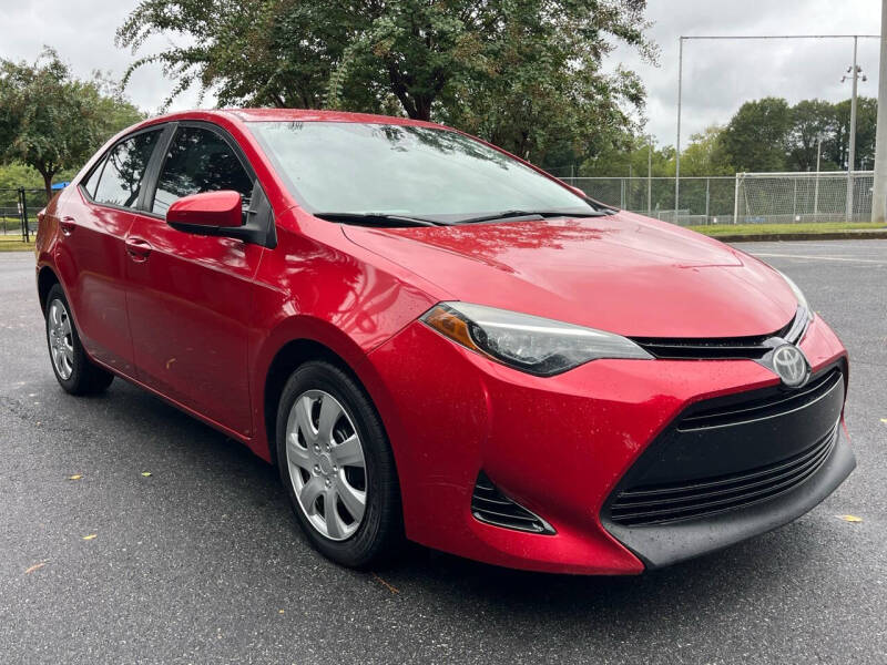 Used 2018 Toyota Corolla LE with VIN 2T1BURHE7JC055568 for sale in Roswell, GA