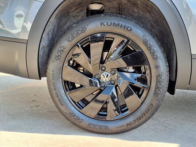 2025 Volkswagen Atlas SE