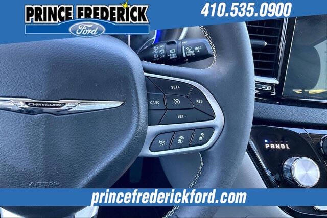 2024 Chrysler Pacifica Touring L