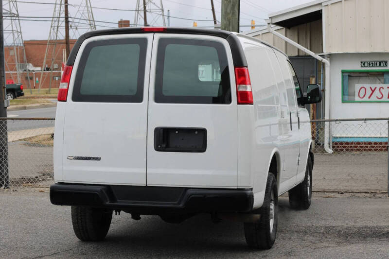 2019 Chevrolet Express 2500
