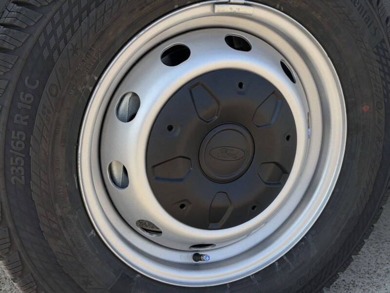 2025 Ford Transit 250