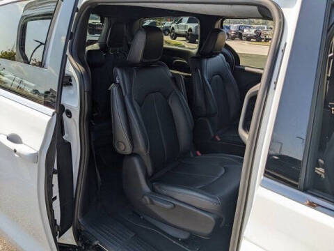 2025 Chrysler Pacifica Plug-In Hybrid