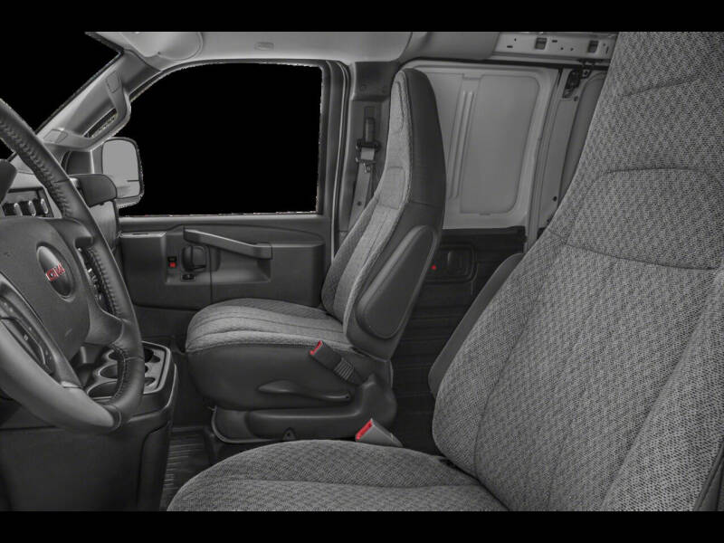 2022 GMC Savana 2500