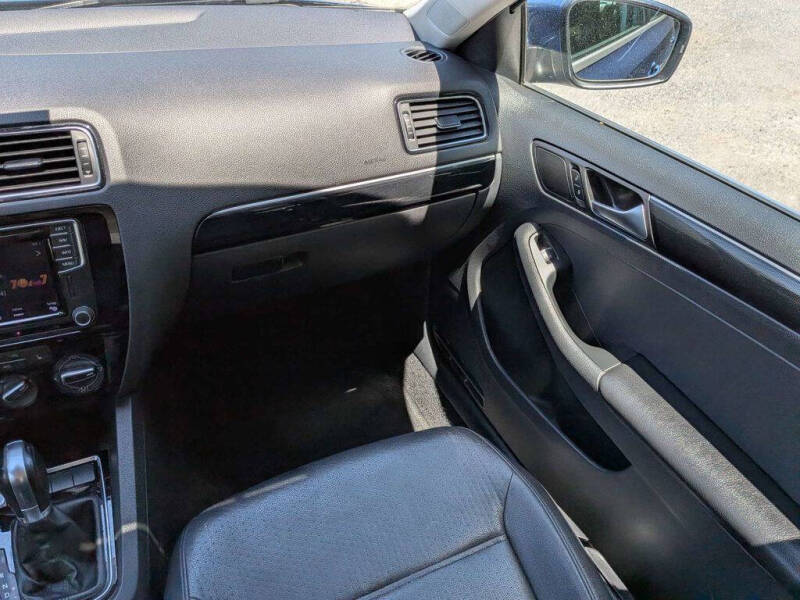 2016 Volkswagen Jetta