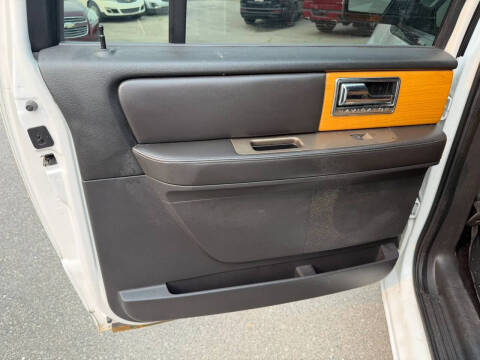 2014 Lincoln Navigator L