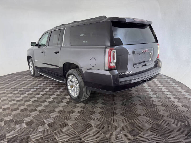 2017 GMC Yukon XL SLT