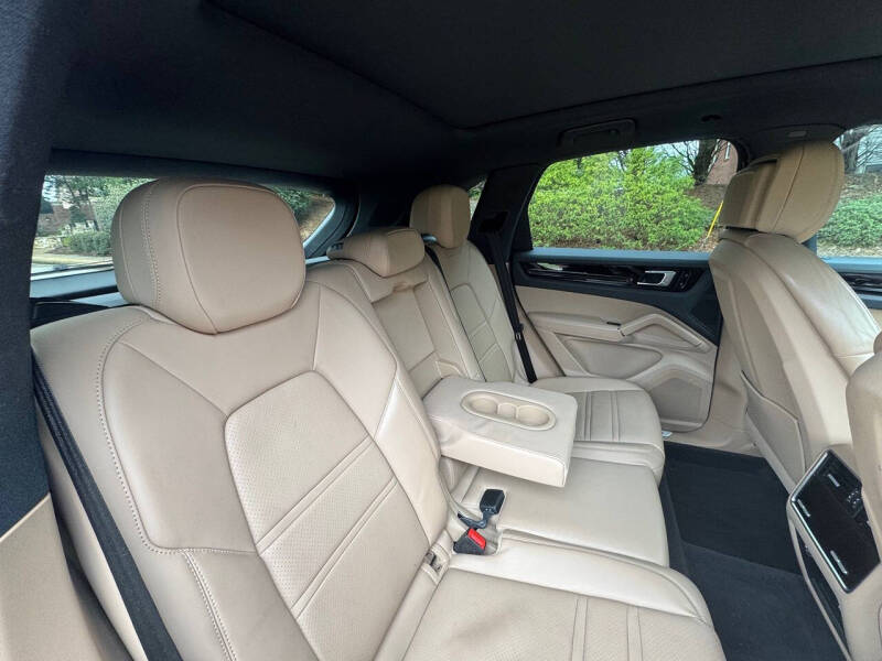 2019 Porsche Cayenne S