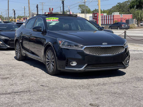 2017 Kia Cadenza Premium