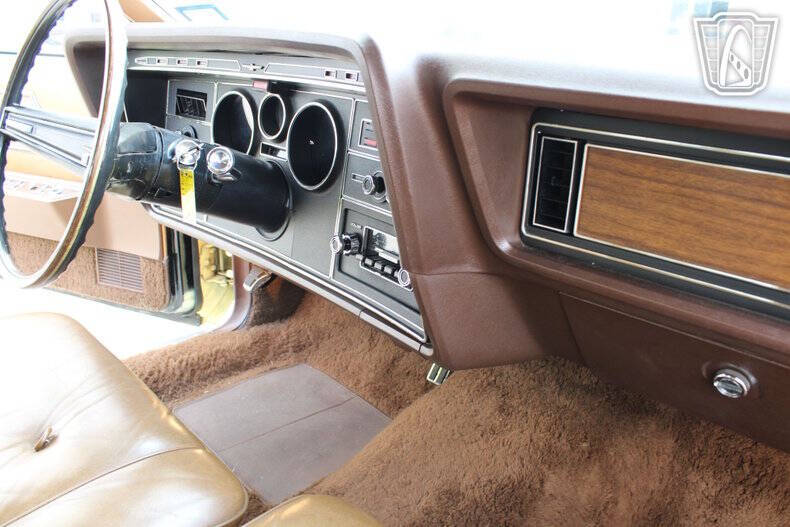 1972 Ford Thunderbird