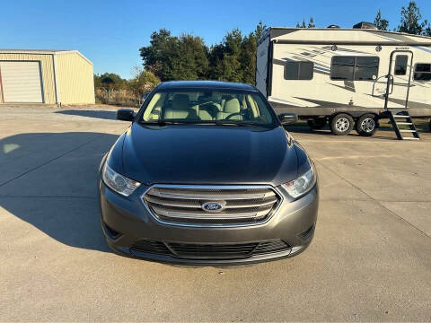 2016 Ford Taurus SE