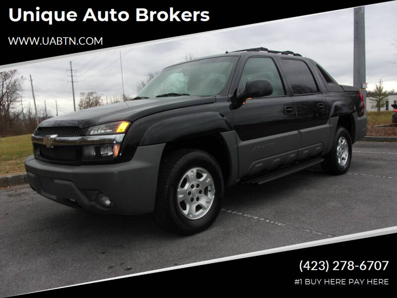 2002 Chevrolet Avalanche for sale at Unique Auto Brokers in Kingsport TN