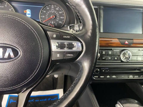 2018 Kia Cadenza Technology