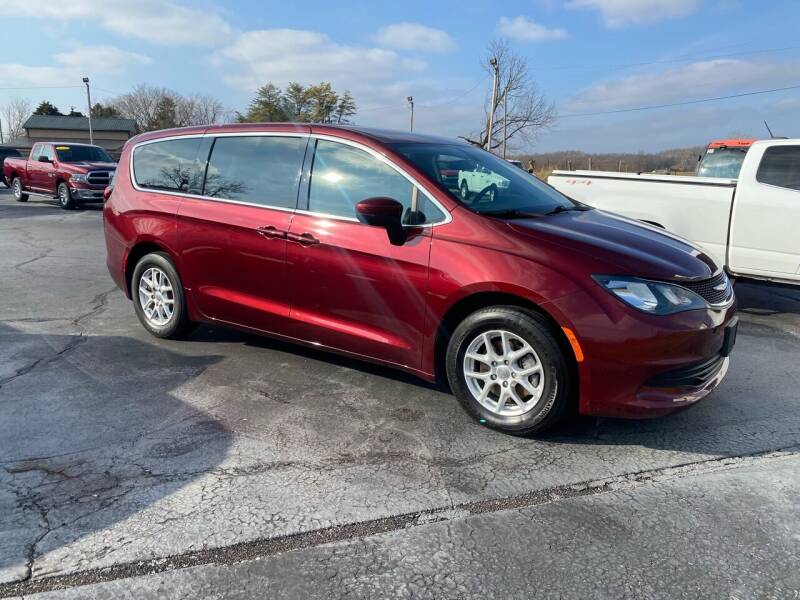 2020 Chrysler Voyager for sale at CarSmart Auto Group in Orleans IN