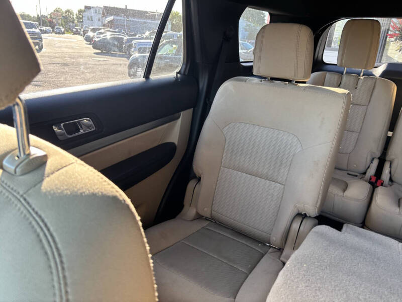 2017 Ford Explorer