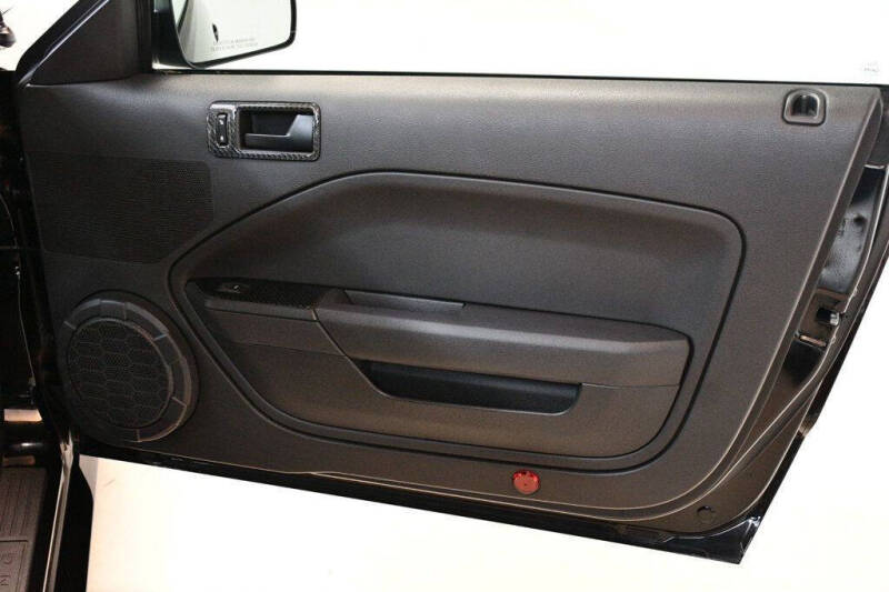 2006 Ford Mustang GT Deluxe