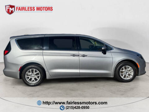 2021 Chrysler Voyager LX