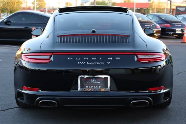 2017 Porsche 911 Carrera 4