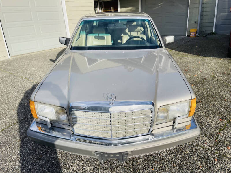 1990 Mercedes-Benz 300-Class 300 SE