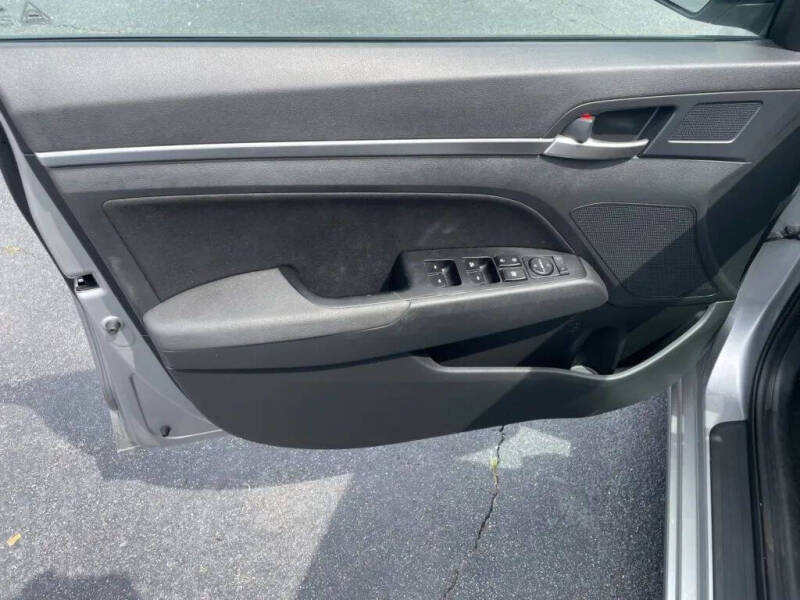 2020 Hyundai Elantra