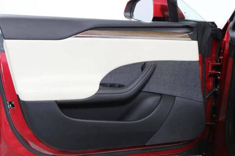 2021 Tesla Model S Plaid
