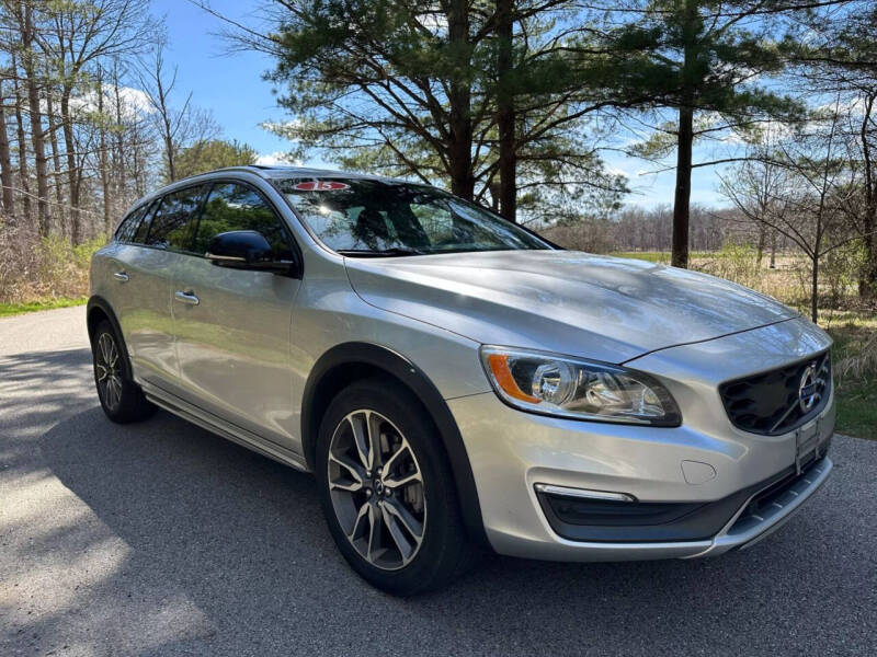 2015 Volvo V60 Cross Country T5