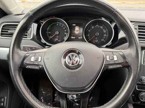 2016 Volkswagen Jetta Hybrid SEL Premium