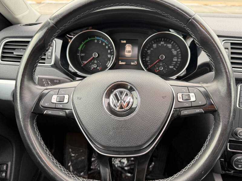 2016 Volkswagen Jetta Hybrid SEL Premium