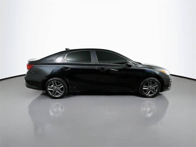 2021 Kia Forte GT Line