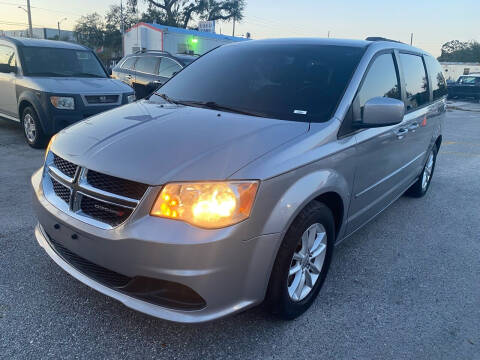 2014 Dodge Grand Caravan for sale at FONS AUTO SALES CORP in Orlando FL