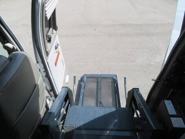 2010 Ford E-Series E-350 SD