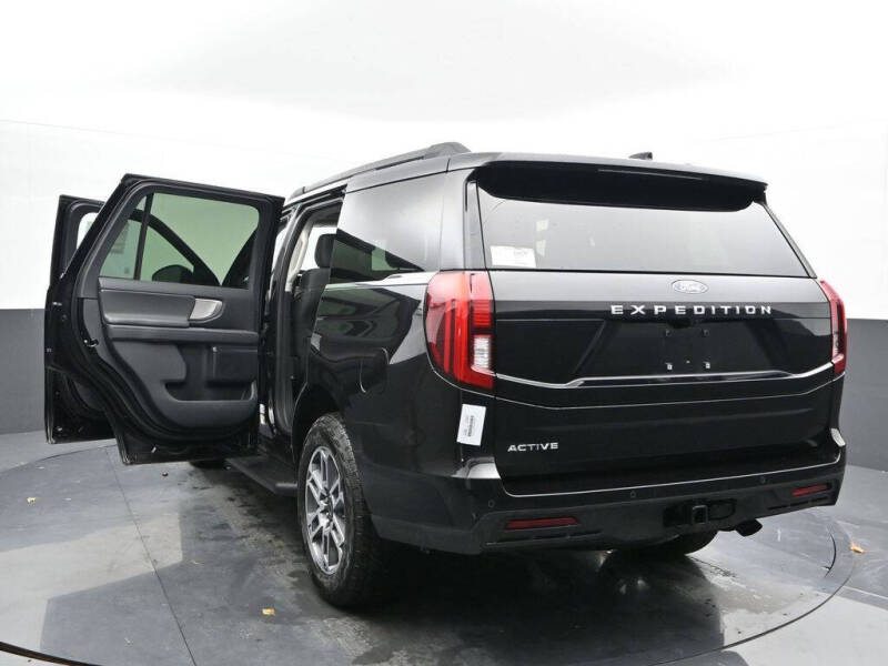 2026 Ford Expedition Active