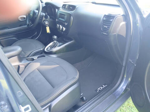 2014 Kia Soul +