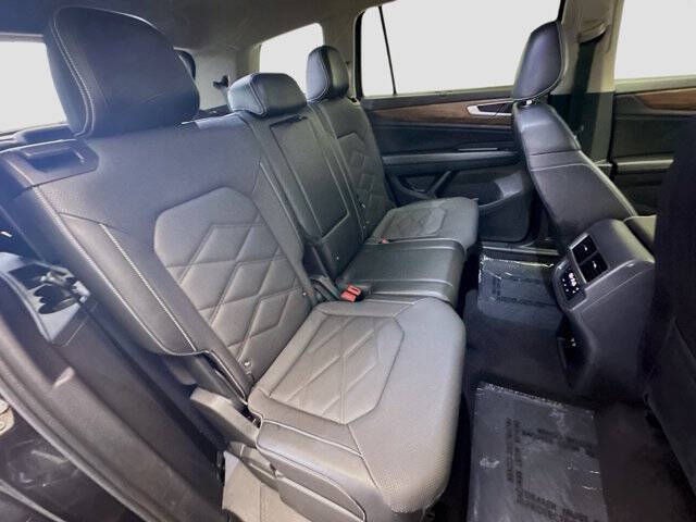 2024 Volkswagen Atlas SE