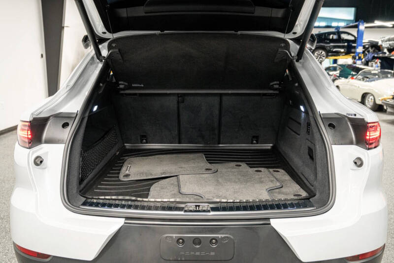 2023 Porsche Cayenne Turbo GT