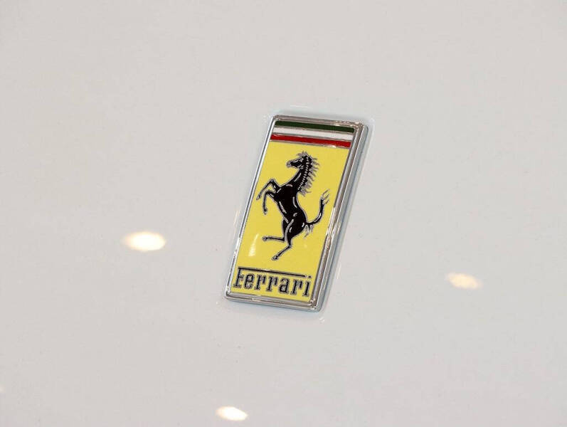 2025 Ferrari 296 GTS