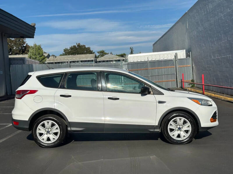 2014 Ford Escape S