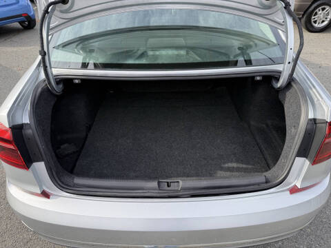 2019 Volkswagen Passat Wolfsburg