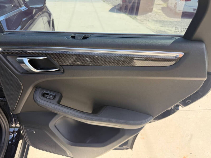 2015 Porsche Macan S